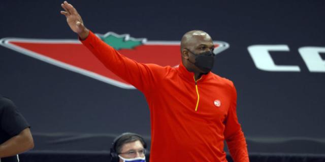 开云体育下载官网-老鹰开启漫长休赛期 转正麦克米兰是第一要务