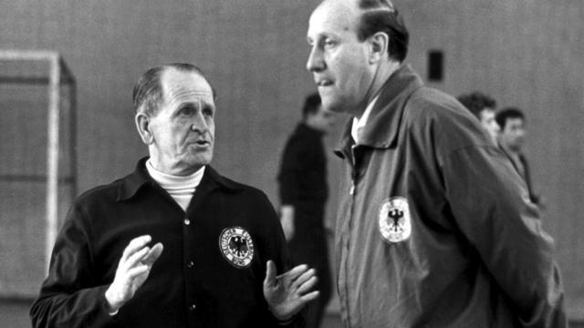 开云体育下载APP-【德意比较学·德国篇】世袭制，庸帅也能出成绩